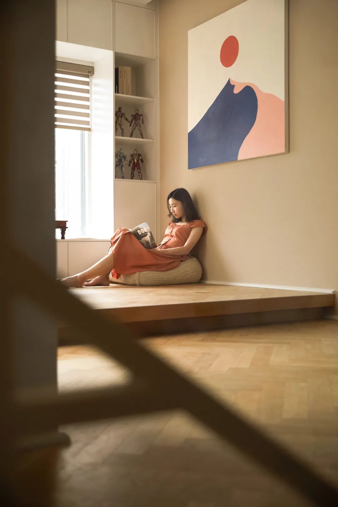 復(fù)式房必看丨樓梯下做玄關(guān)柜+次臥改成閱讀角，豪宅范