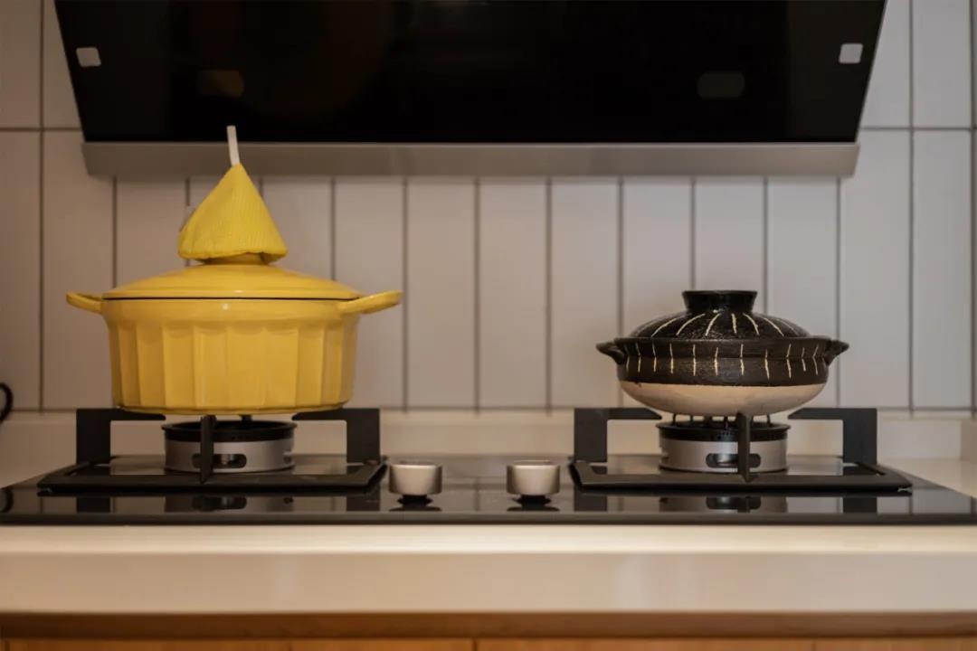90%都是櫻桃木家具？爆改86㎡老房，這作業不抄就虧了	