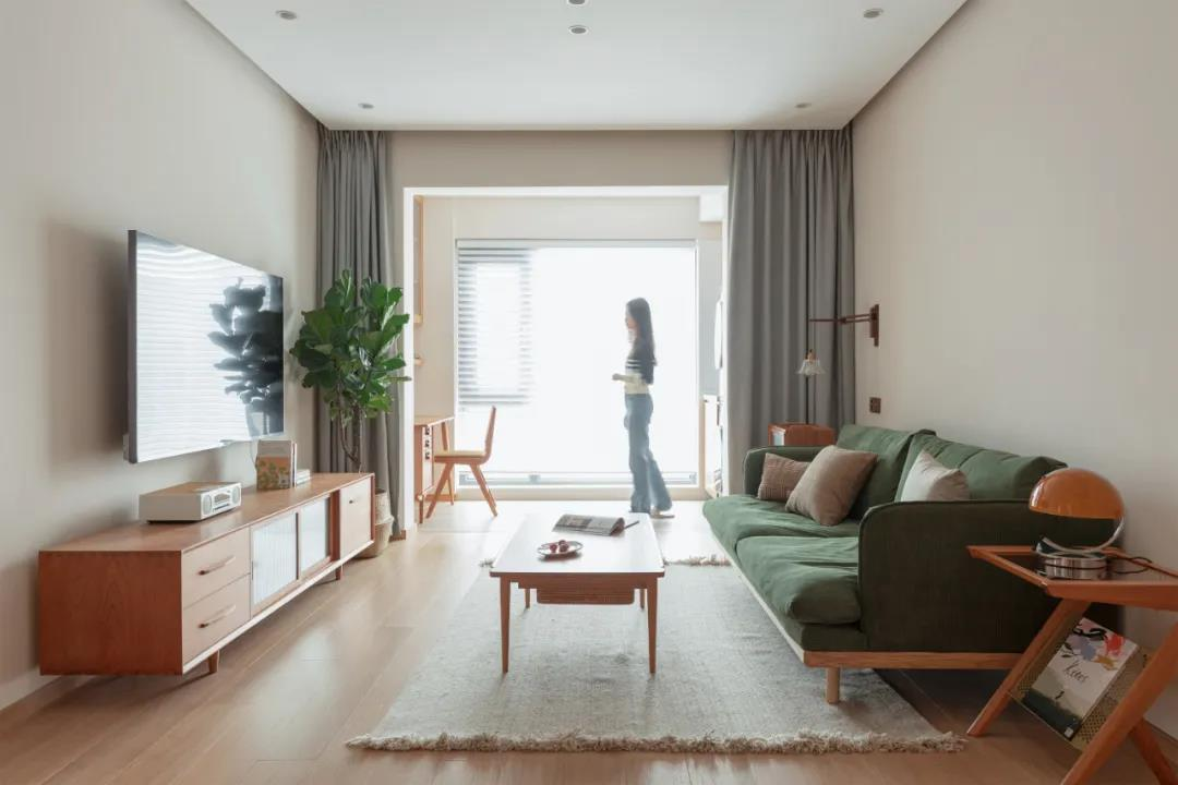 90%都是櫻桃木家具？爆改86㎡老房，這作業不抄就虧了	