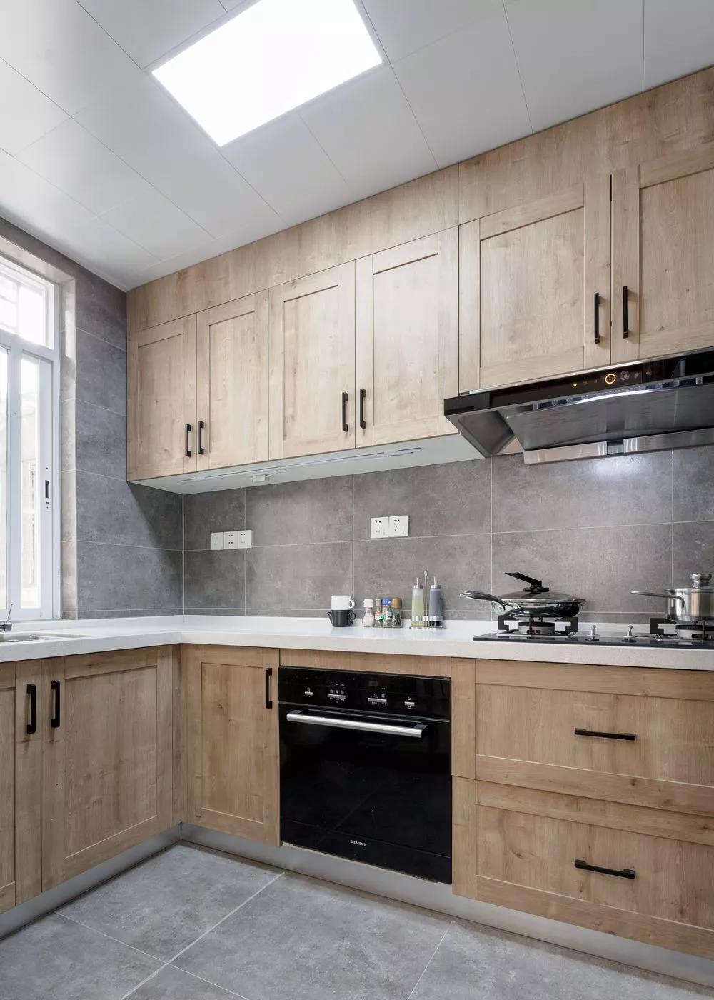 118㎡兩居巧擴(kuò)容，次臥變身榻榻米多功能房，全屋收納“百寶囊”	