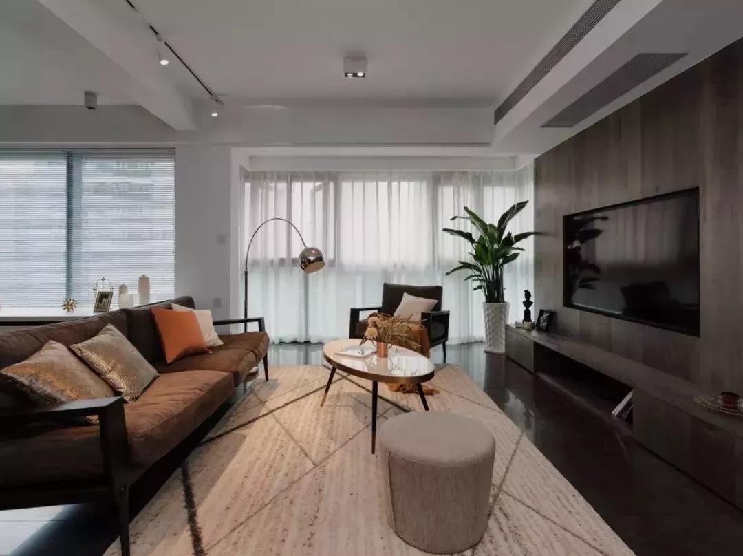 130㎡老房變身外國(guó)公寓，德式設(shè)計(jì)+絕美透視，這誰扛得住？	