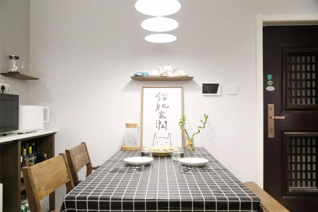 90后夫妻買(mǎi)下92㎡：兩人一貓半院子，“偷”得浮生半日閑！