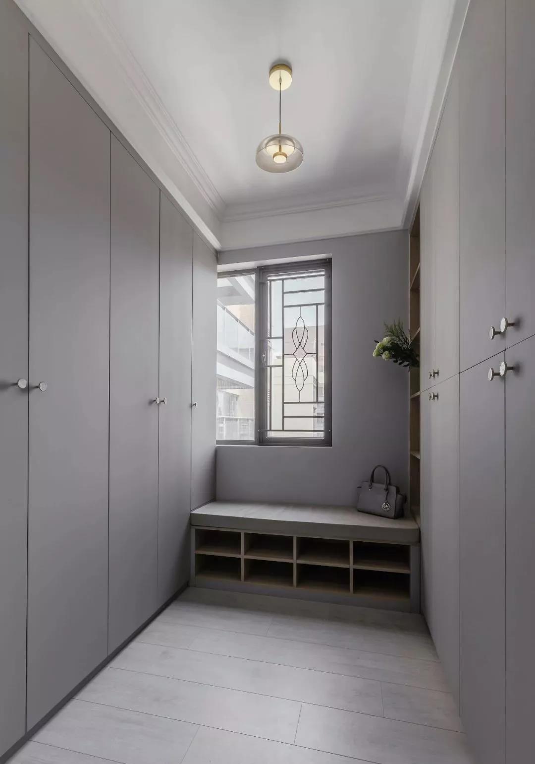 坐標(biāo)上海丨藝術(shù)家花12萬(wàn)打造美式輕奢，巧用空間與視覺(jué)延伸