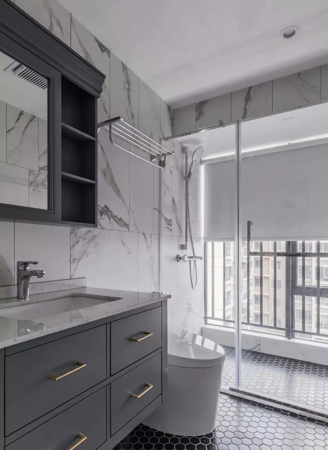 坐標(biāo)上海丨藝術(shù)家花12萬(wàn)打造美式輕奢，巧用空間與視覺(jué)延伸